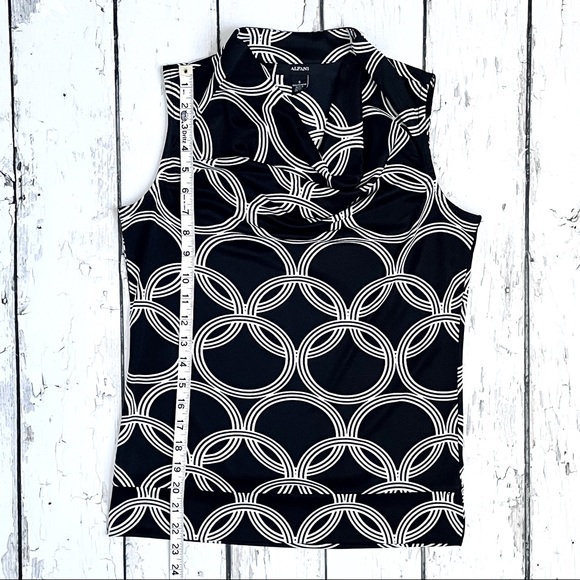 Alfani Slim Fit Cowl-Neck Sleeveless Blouse in Black with White Chain Pattern - Picture 4 of 7